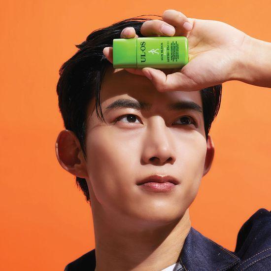 

Ulos Plus Sunblock SPF50 25ml