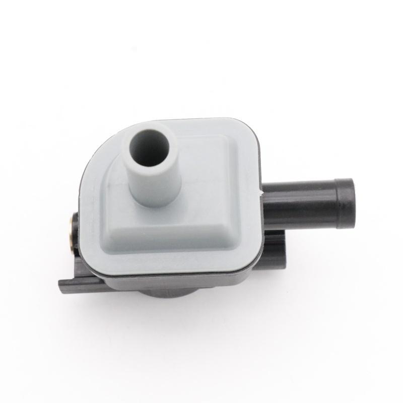 Vapor Canister Purge Control Valve OE PE01-18-751 PE0118751 for Mazda 3 6 CX-3 CX-5 CX-9 for Toyota Lexus 136200-7230 1362007230