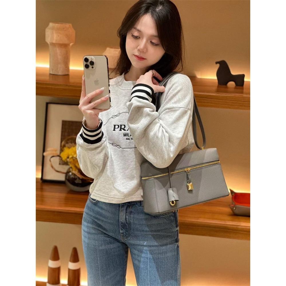 LP27 Bag, Lunch Box Bag, Palm Pattern Cowhide Women's 2023 Autumn and Winter New Temperament Portable Shoulder Crossbody Cosmetic Bag