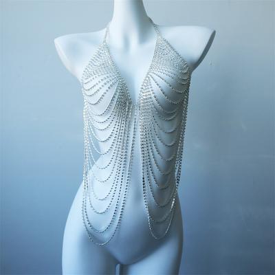 Broches et bijoux de corps