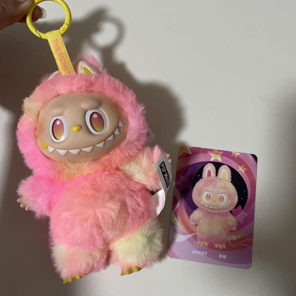 [USED] POP MART Big into Energy LOYALTY