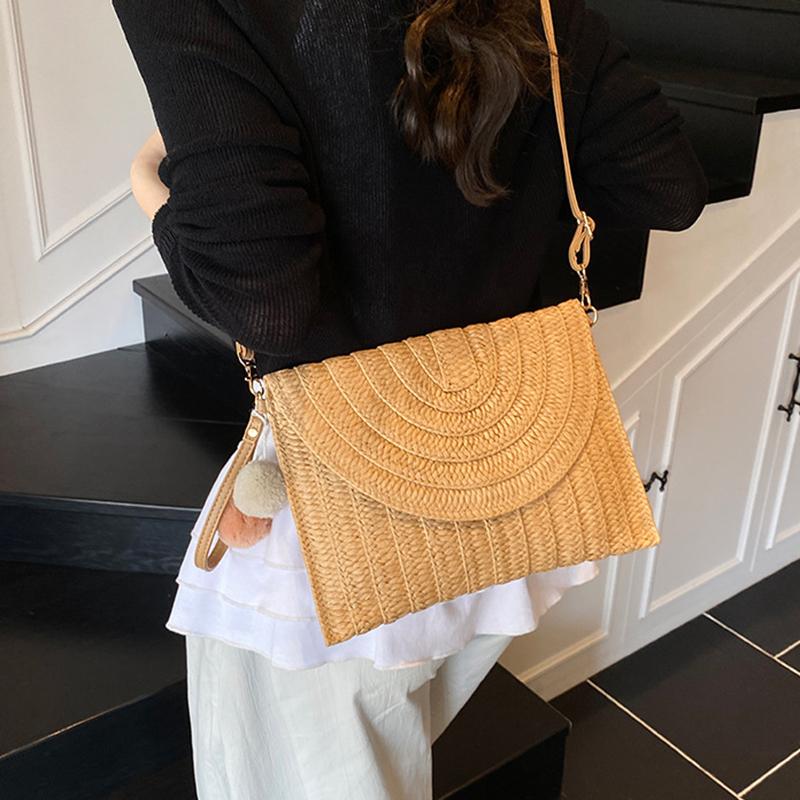 Handmade Straw Beach Shoulder Crossbody Bag Girls Envelope Woven Summer Small Hair Ball Cluth