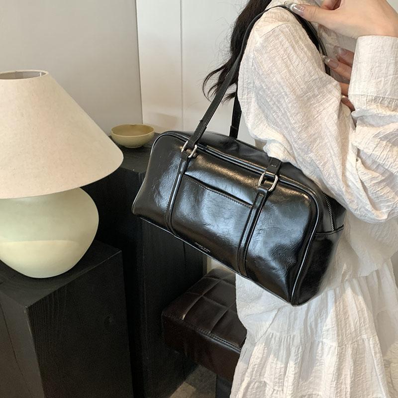 Latest Fashion Shoulder Bags for Women Soft PU Leather Solid Color Large Capacity Bowling Boston Bag Designer Handbag