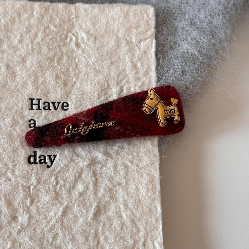 Quickly Become Rich - Side Braid, Edge Braid, Side Braid, Fringe Braid, Horse Year Zodiac Year Hair Clip