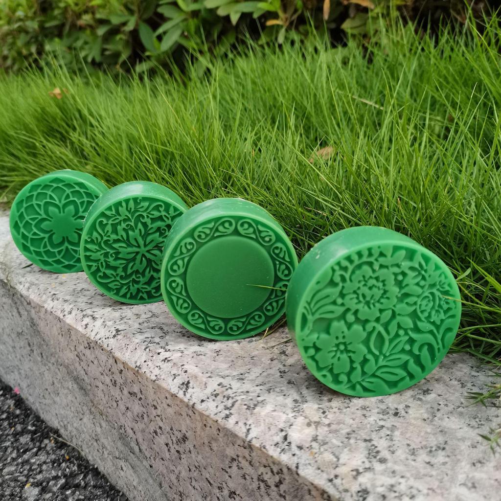 Four-piece Silicone Mold Set: Round Designs for Mooncakes, Soap, and Candles