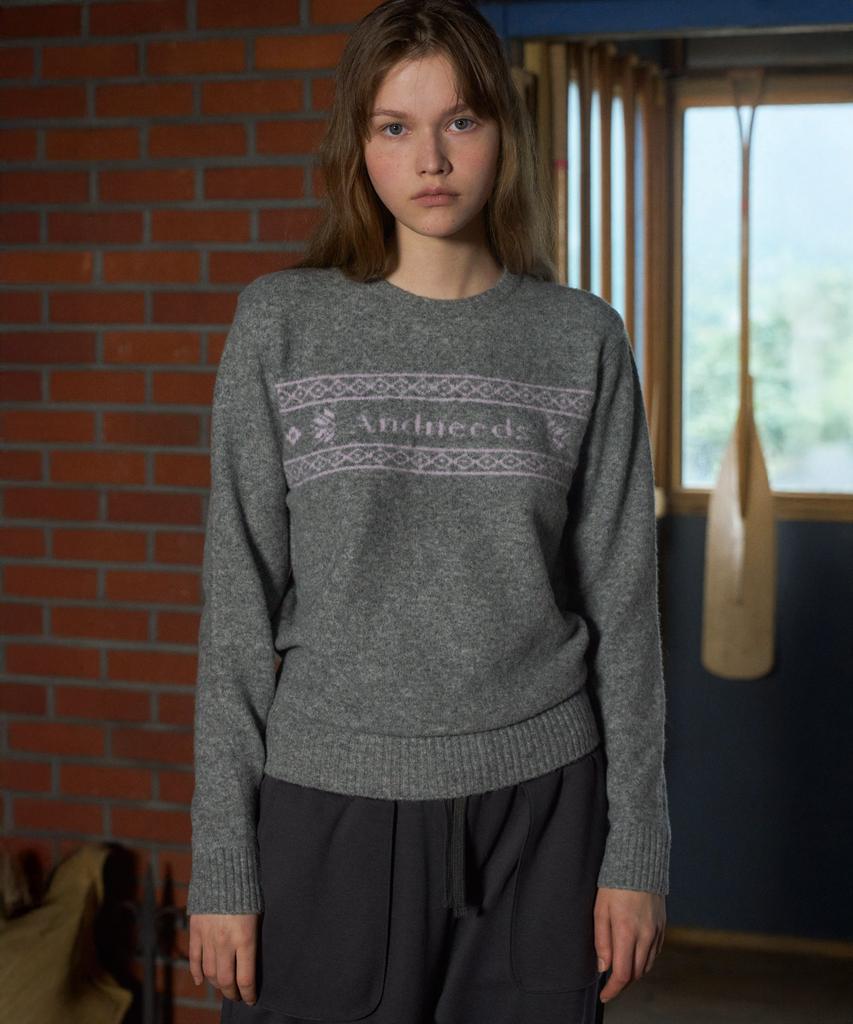 ANDNEEDS Naomi Logo Jacquard Knit (Charoal Gray)