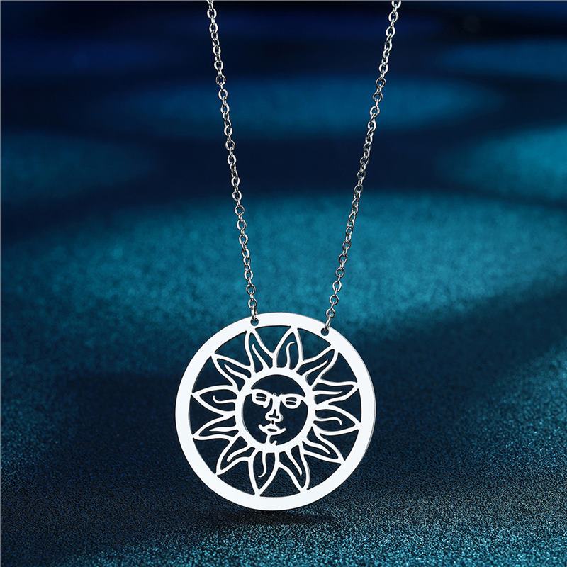 Smiling Sunflower Pendant Necklace Bohemian Style Necklace Jewelry