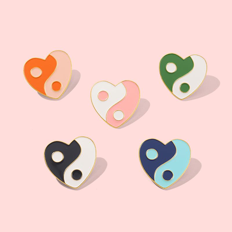 Symmetrical Metal Chic Brooch Heart Shape Creative Alloy Pin For Unique Statements Fashion