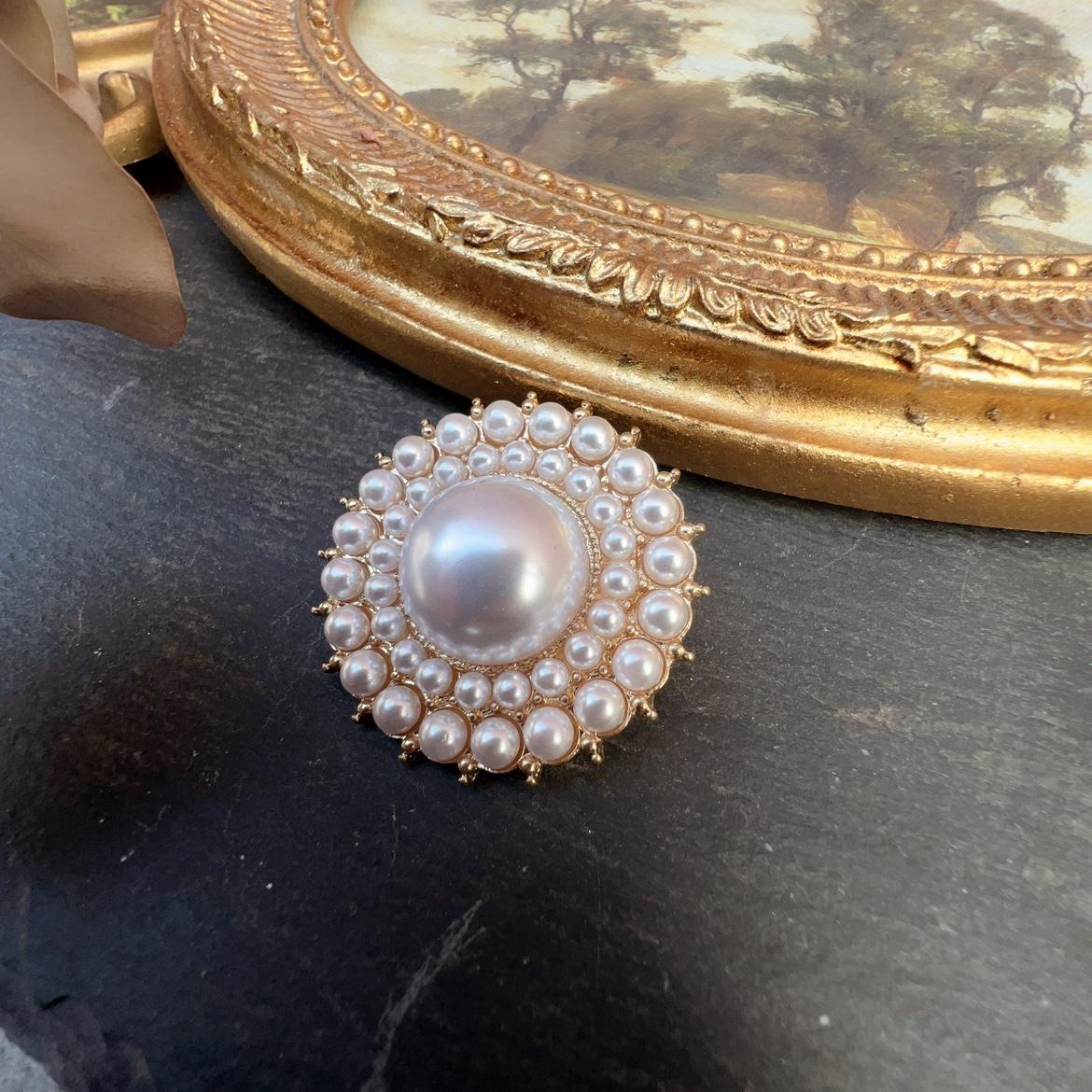 

Винтажная женская мужская брошь в форме креста с жемчугом, кристаллами, в стиле барокко, значки, ретро, дворцовая подвеска, дамская, для банкета, вечеринки, булавка, аксессуары, подарок