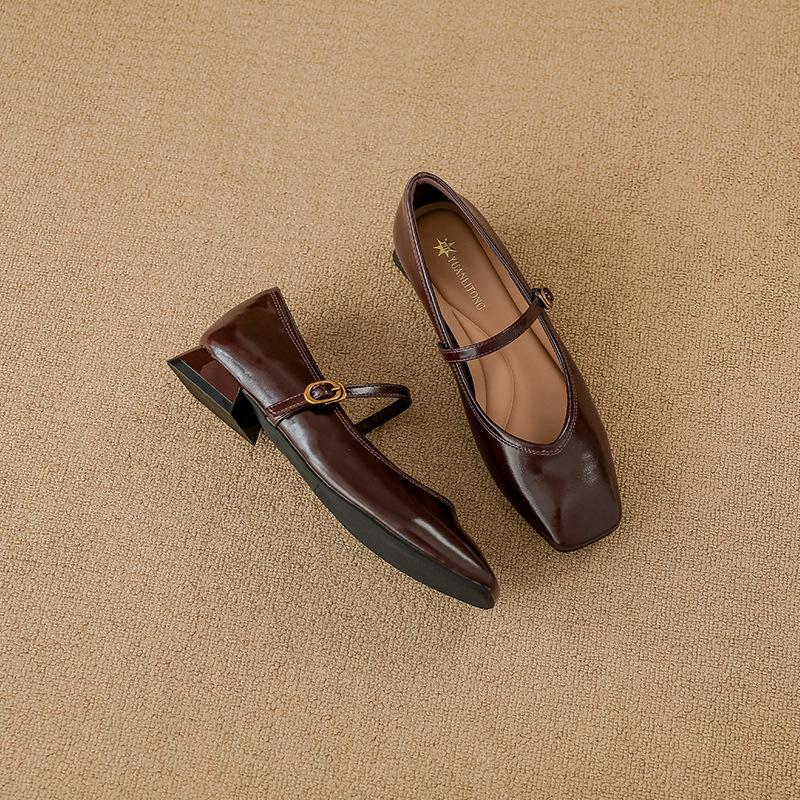 High heels women's fashion French retro high heels women's thick heels are not tired of feet temperament single shoes low heels work shoes