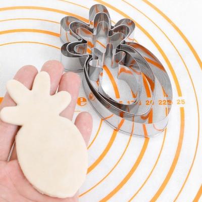 4Pcs/Set Cake Mold Rabbit Carrot Design Cookie Cutter Set Stainless Steel 430 Non-Stick Fondant Biscuit Mold