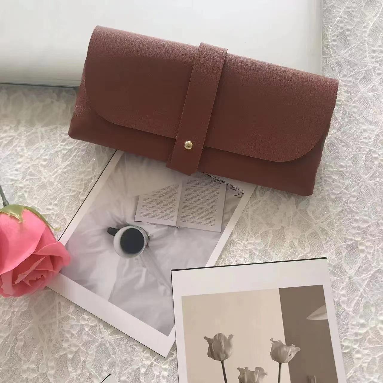 

Футляр для солнцезащитных очков, высококачественная и стильная коробка для хранения, черно-белая сумка для хранения солнцезащитных очков, упаковочная коробка вино красного