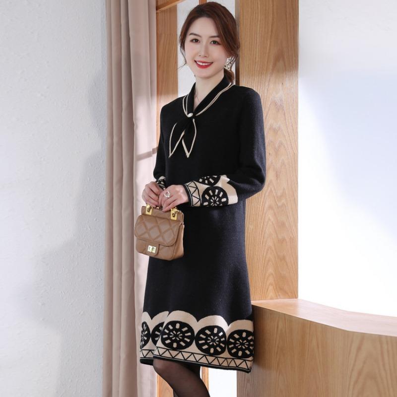 

New mother sweater medium and long new dress medium elderly women autumn and winter fashion bottoming shirt 3XL чёрный