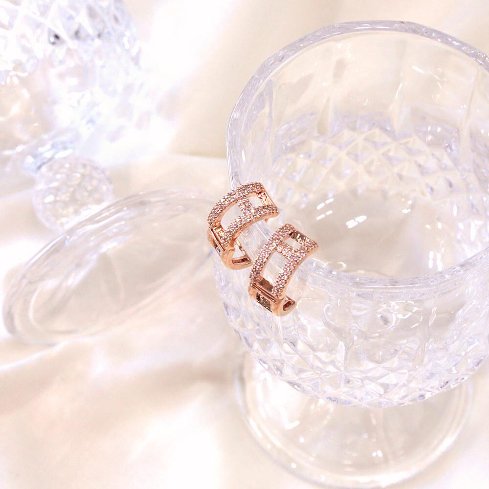 Dieuamour 14K Gold Pin Gloria One-Touch Earrings