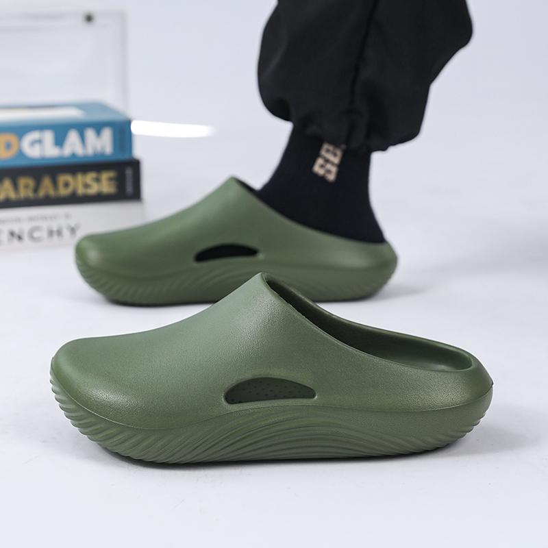 Fashion Eva Men Slippers WaterProof Non slip Chef Shoes Breathable Slip on Home Casual Slippers Lightweight Beach Sandals Garden Clogs