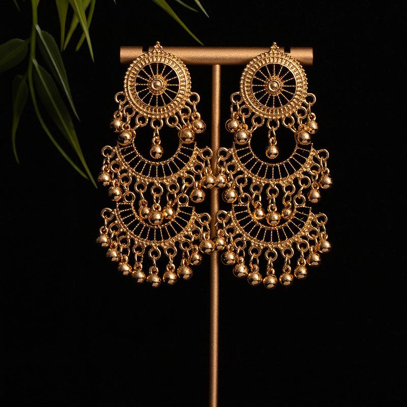 Ethnische Stil Metall Blume Perlen Ohrringe Damen Mehrschichtig Fransen Lang Übertrieben Ohrringe Elegant Mode Party Ohrringe