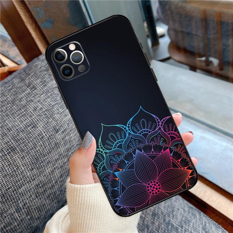 Mandala Phone Case For iPhone 17 Pro Max 17 Air iPhone 17 Pro Shockproof Cover