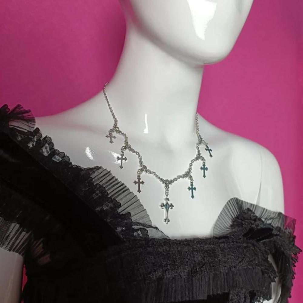 Exquisites Temperament Silberfarbene Kreuz-Multi-Anhänger-Halskette für Damen Gothic Halloween Party Hexe Schmuck Zubehör Geschenke