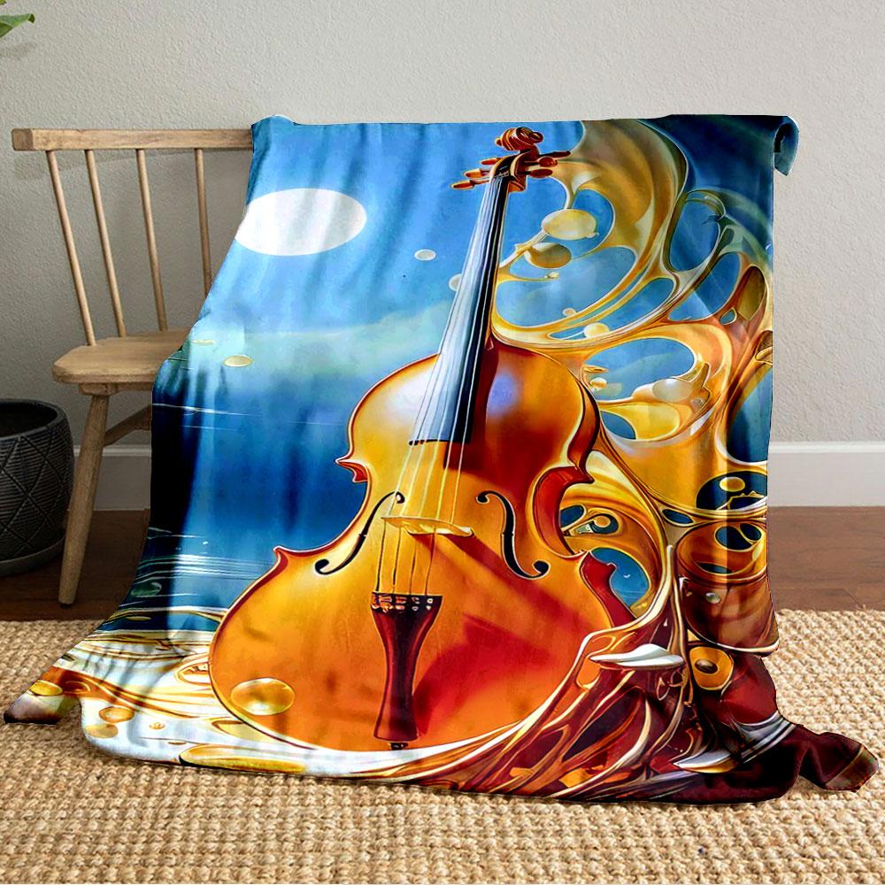 Eine Violine, umgeben von fließenden goldenen Wirbeln unter einem hellen, mondbeschienenen Himmel. Decke für alle Jahreszeiten Mittagspause Überwurf Geschenk