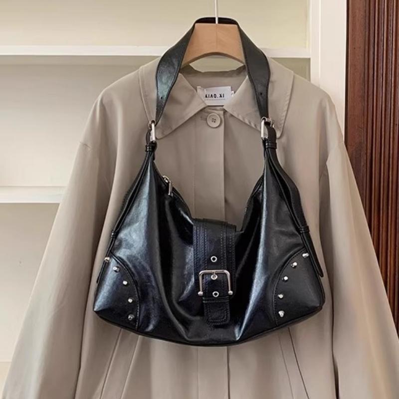 

Vintage Versatile Glossy Surface PU Leather Women s Shoulder Bags Fashi Rivets Ladies Underarm Bags Casual Female Handbags чорний