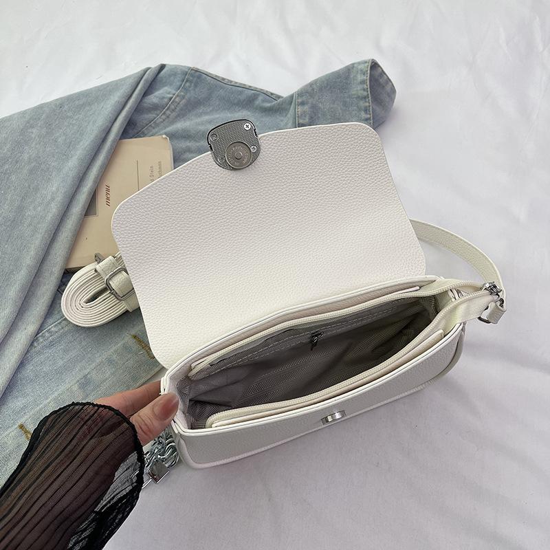 New niche design popular fashion lock mail carrier bag shoulder crossbody versatile women's bag