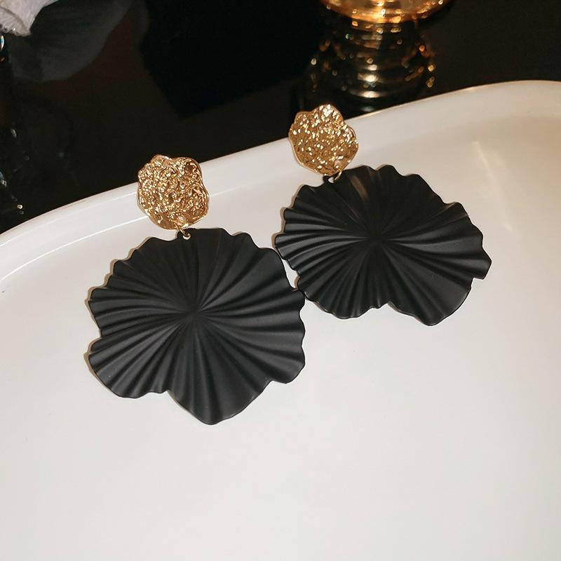 Silver Needle Retro Black Zircon Love Butterfly Earrings Sweet Cool Style Personality Earrings Light Luxury Premium Earrings