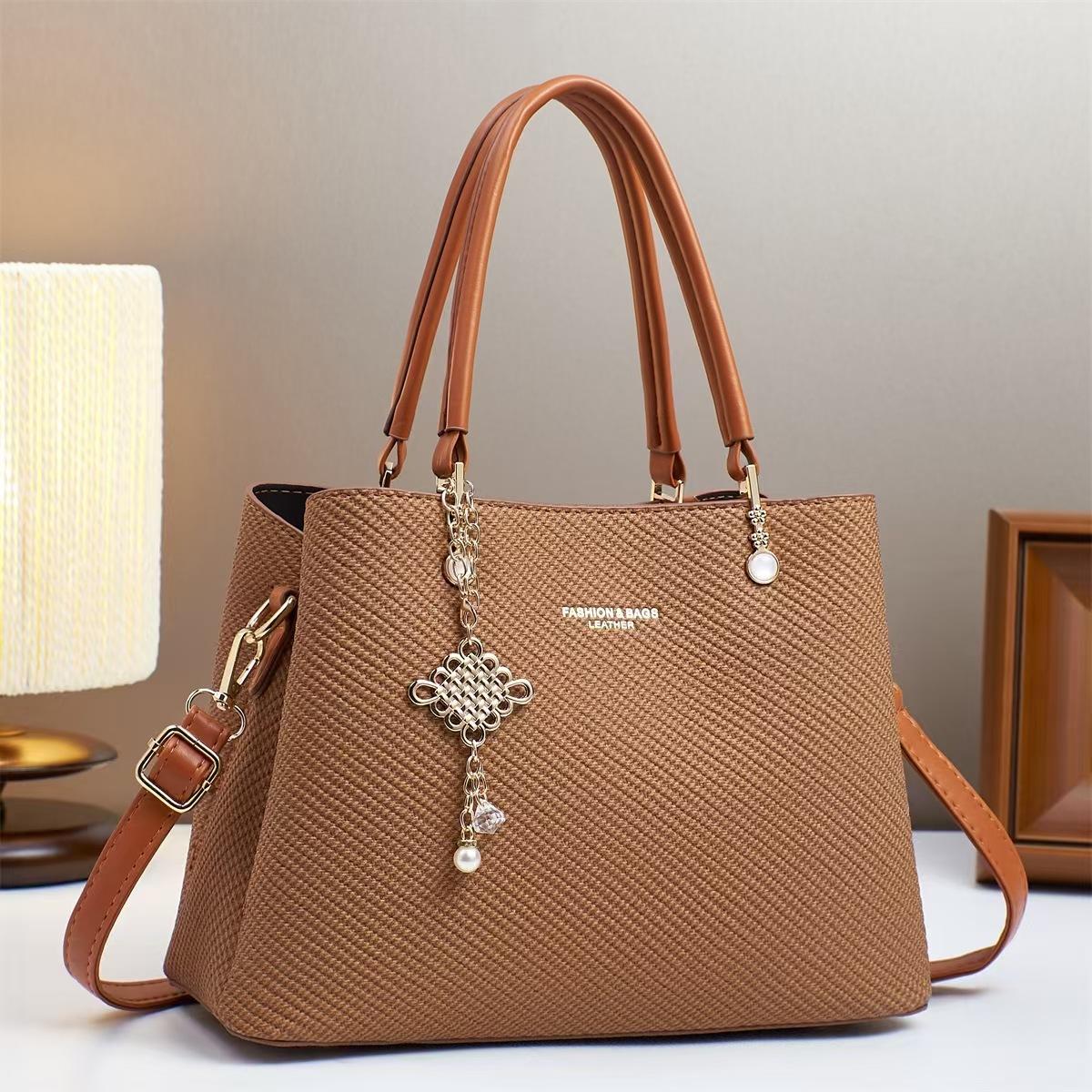 New Multi-layer Large Capacity Handbag High Style Level Standard Fashion Shoulder Bag Multi-layer Large Capacity Crossbody Bag .