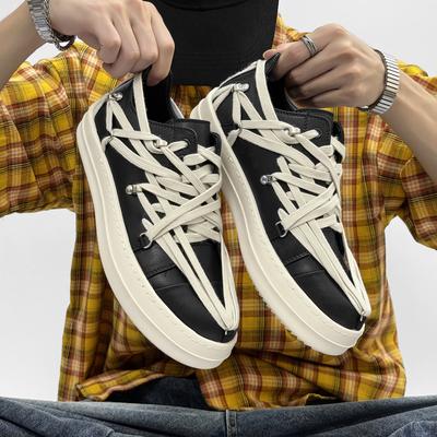 Încălțăminte pentru bărbați – Adidaşi