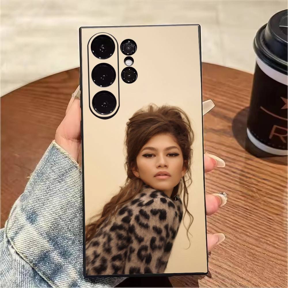 Z-Zendaya Euphoria Printing Phone Case For Samsung S25,S24,S21,S22,S23,S20,Ultra,S26,Plus,Fe,Note,5G Black Cover