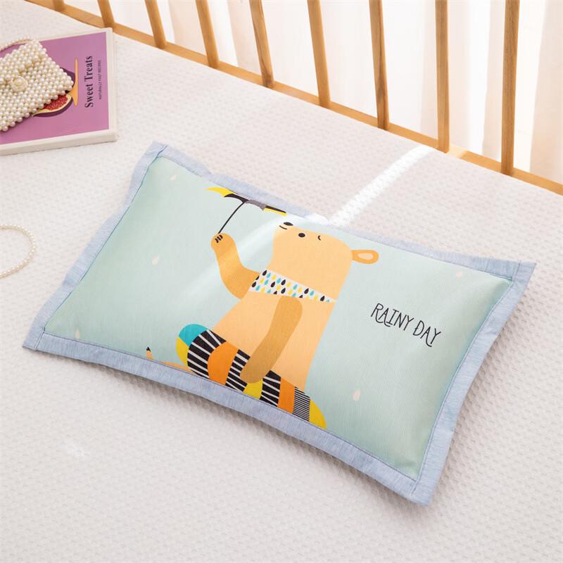 OLOMM Ice Silk Cartoon Buckwheat Pillow