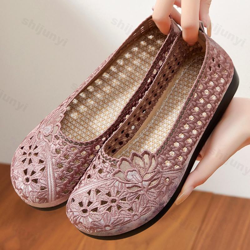 Fashion Breathable Women's Mesh Shoes Summer New Round Toe Fashion Lightweight Comfortable Casual Shoes Soft Sole Outdoor Non Slip Flats