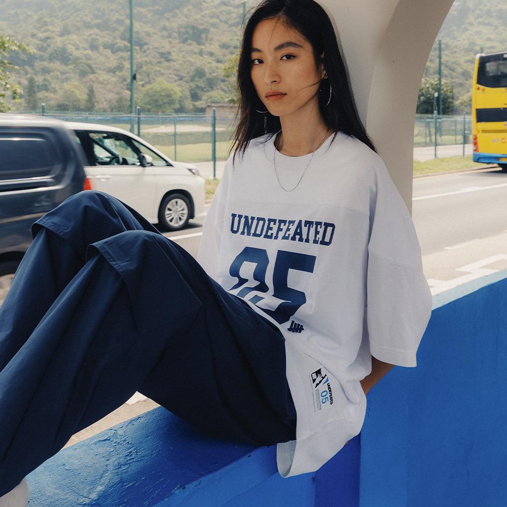Undefeated T-Shirts Unisex Crew Neck Moderate Straight Fit UC52GSS20M