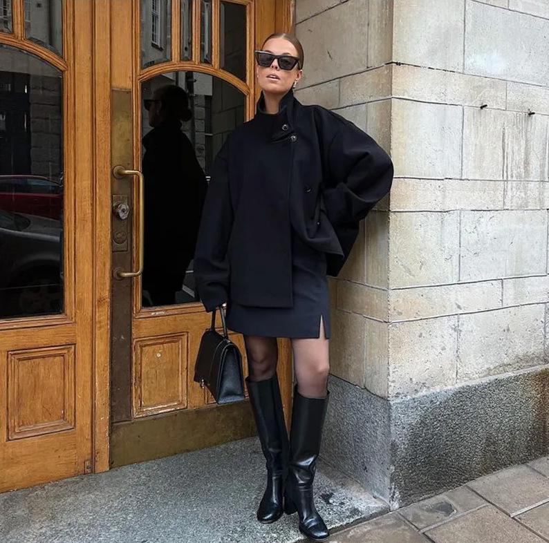 Elegant Women's Short Stand-Up Collar Wool Coat