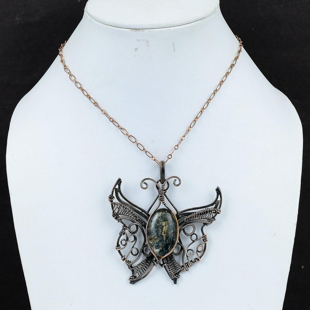 Kyanit Anhänger Kupferdraht gewickelter Anhänger Handgefertigter Edelsteinschmuck Schmetterlingsanhänger Kupferdrahtschmuck Hochzeitsgeschenke Brandneuer Anhänger