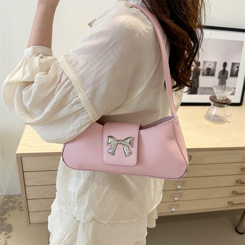 Gentle and fashionable texture bow shoulder bag women's 2025 spring and summer new versatile ins underarm bag small square bag