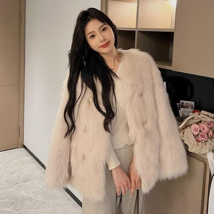 

Модна екологічно чиста однотонна шуба з лисиці для жінок з елегантним темпераментом L