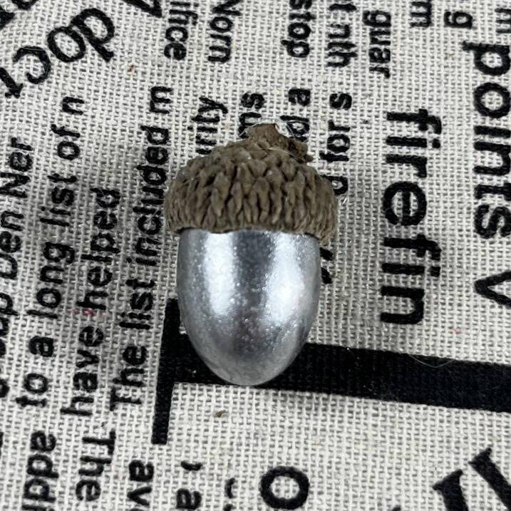 

Small Acorn Pine Cone Simulation - Halloween & Christmas DIY Decoration and Photography Props