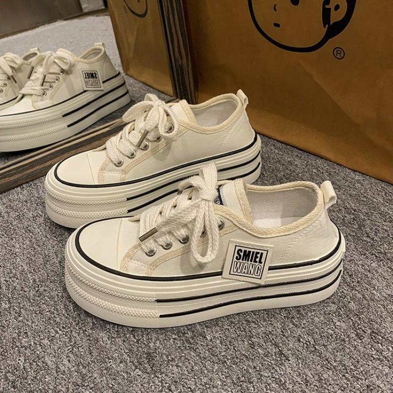 2025 Summer New Women's Student Flat Canvas Running Shoes Casual Versatile Streetwear Sneakers