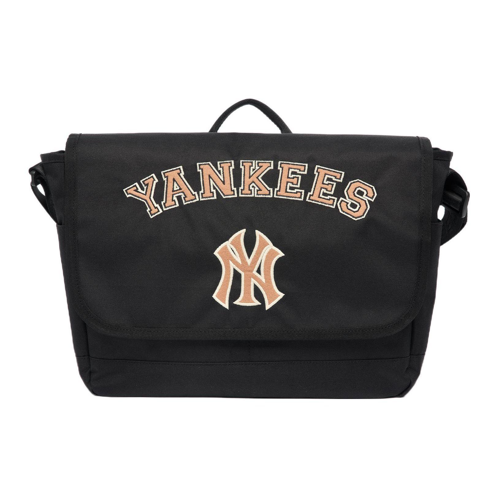 

MLB New York Yankees Large Logo Multi-Pocket Practical Polyester Messenger Bag Men Messenger Bag Black 7ACRBV23N-50BKS One Size