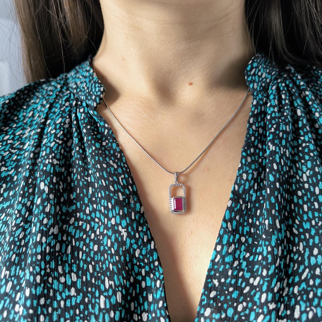 Silberne Anhänger mit Rubin 1,736 Karat, Zirkonia (2205227)