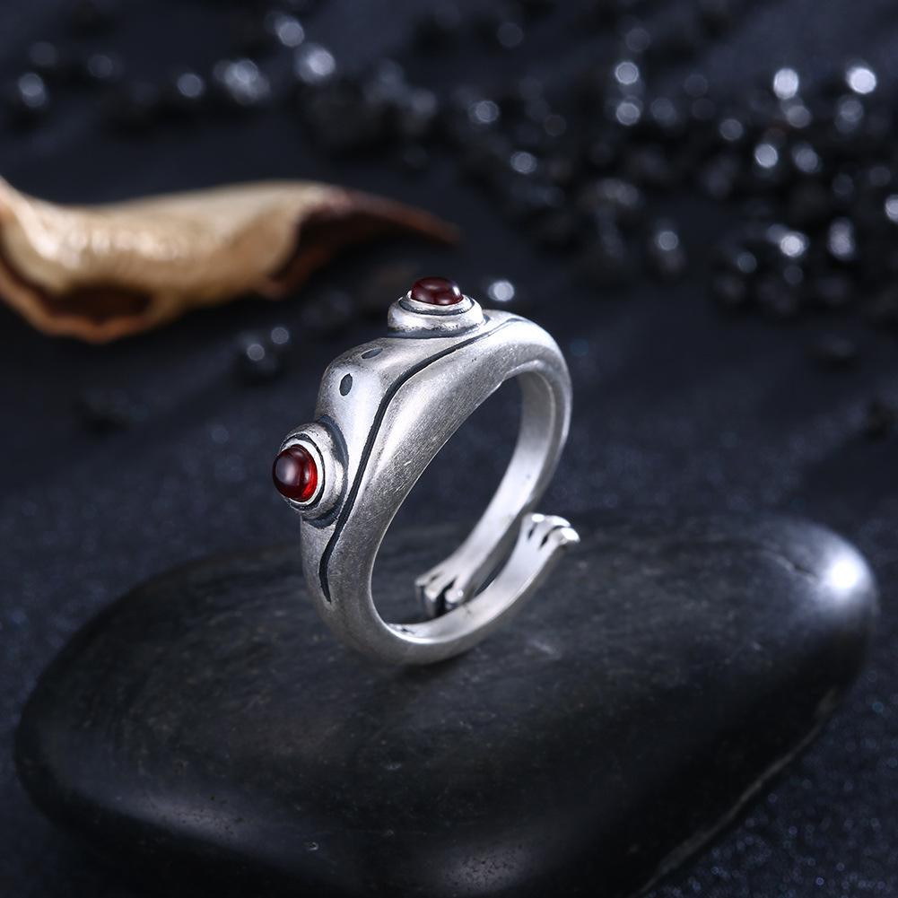 Retro Red Eye Frog Ring For Men Women Silver Color Punk Gothic Open Ring Handmade Designer Unisex Creative Accessories