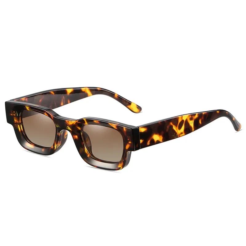 

Latest Designer Square Sunglasses Women Men Ocean Color Shades Sun Glasses Female Stylish Rectangular Rivet Oculos De Sol W34153WW-