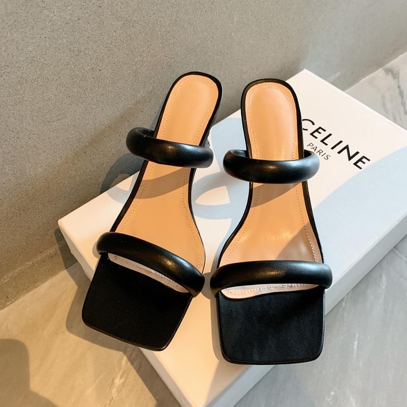 2025 new Internet celebrity square head cool slippers women's wear square heel fashion high heel sandals white word with open toes
