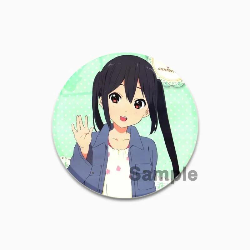 32/44/58mm Kotobuki Tsumugi Hirasawa Yui Akiyama Mio Tainaka Ritsu Cartoon Abzeichen Comic Brosche Pins für Kleidung Rucksack Schmuck Zubehör