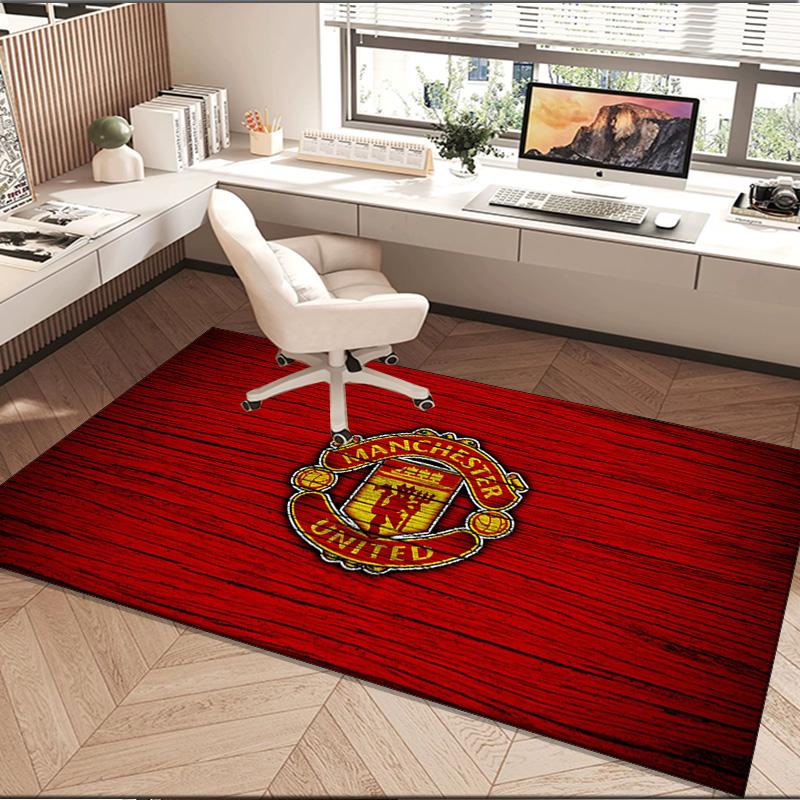 1PC rug Football Manchester Crest Carpet, Chair Rug,Area Rug for Office Bedroom living rooms bedroom, Doormat decor Christmas fan gifts