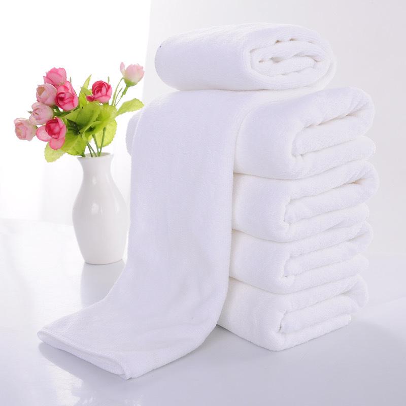 White Ultra-Fine Fiber Absorbent Towel, 300g, Thickened, Non-Shedding, Small Square, Ideal for Foot Bathing
