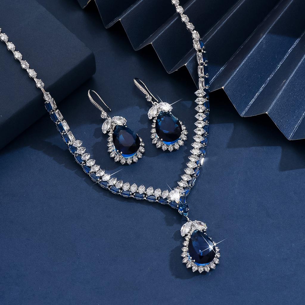 Set 3 piese Modă Femei Serie Zircon Frunză Picătură de Apă Colier Cercei Set Zircon Potrivit pentru Nuntă, Petrecere și Cadouri Festival