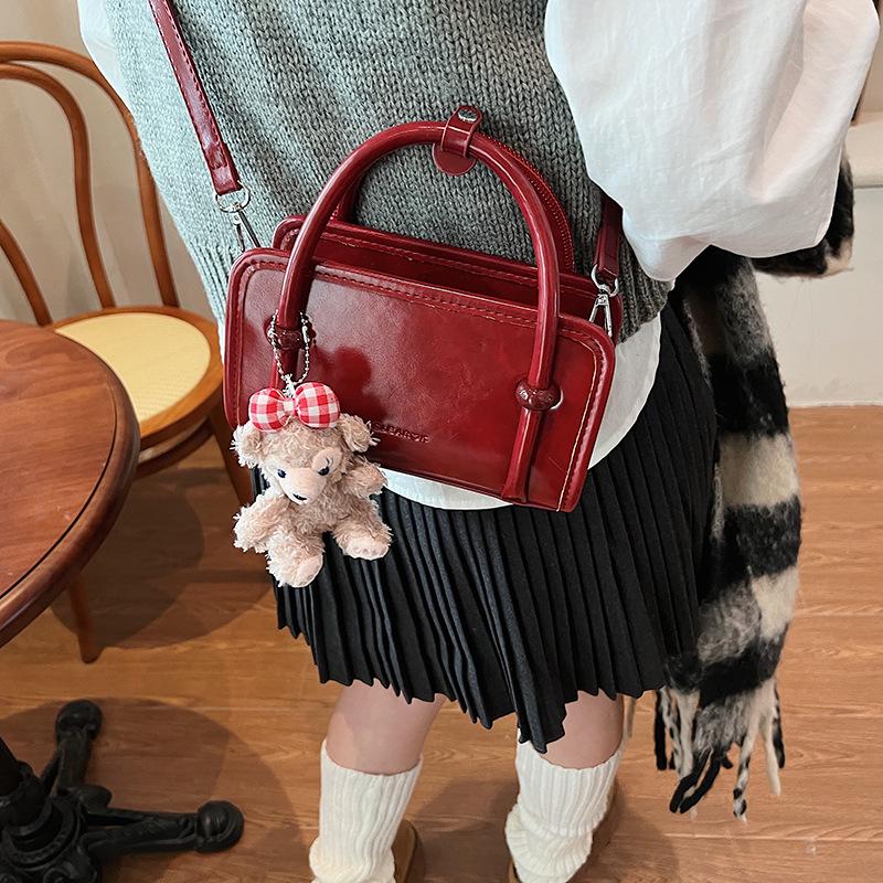 High-Grade Boston Contrast 2025 Women's Versatile Fashion Handbag: Stylish Pillow Shoulder & Crossbody Bag