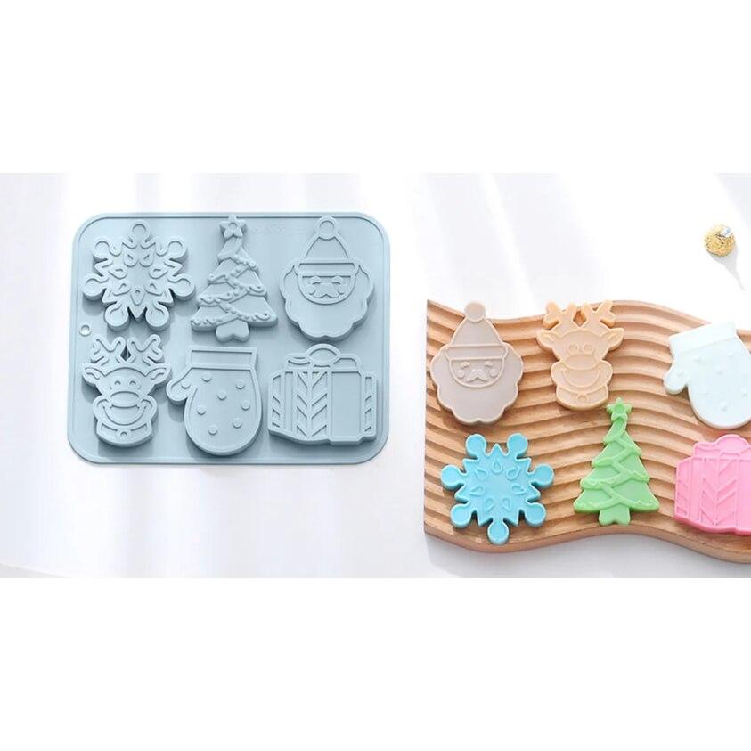 Silicone Chocolate Mold for Homemade Candy, Gummies or Ice Cubes, Blue, 22 x 18 x 1 cm, TopBazar