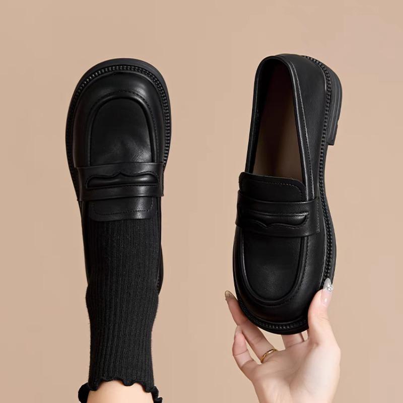 Fashion Small Leather Shoes Matte Black 2025 New Versatile Slip-On Loafers Flat Single Shoes